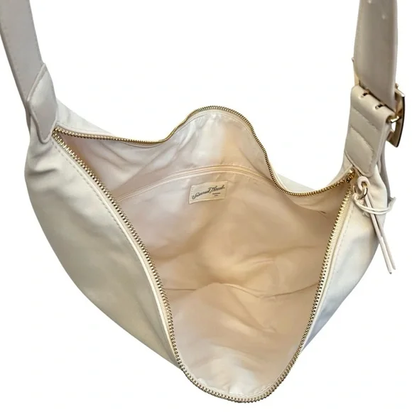 Universal Thread Cream Hobo Bag - Picture 5 of 9